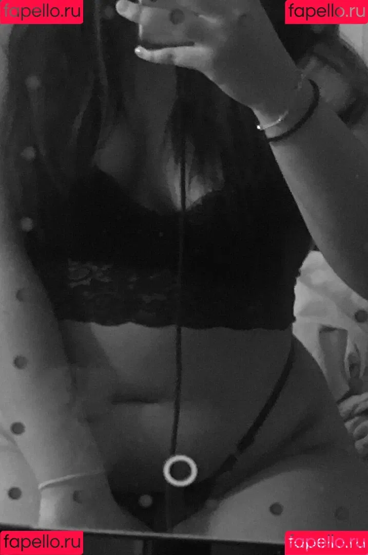 Rosaphy Rxsekiss Onlyfans Photo Gallery 
