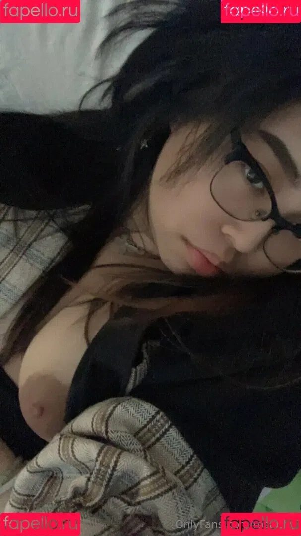 Rosaphy Rxsekiss Onlyfans Photo Gallery 