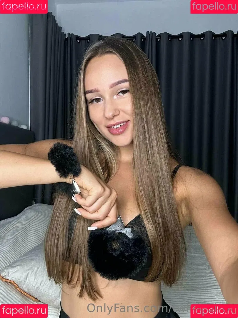 twinkipinki Onlyfans Photo Gallery 