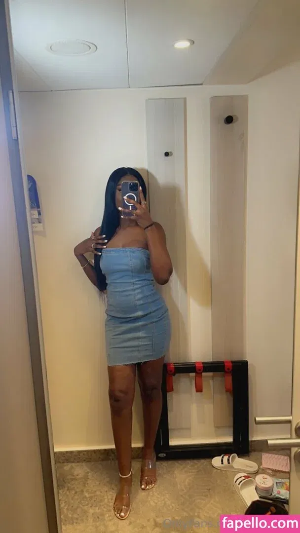 twinkipinki Onlyfans Photo Gallery 