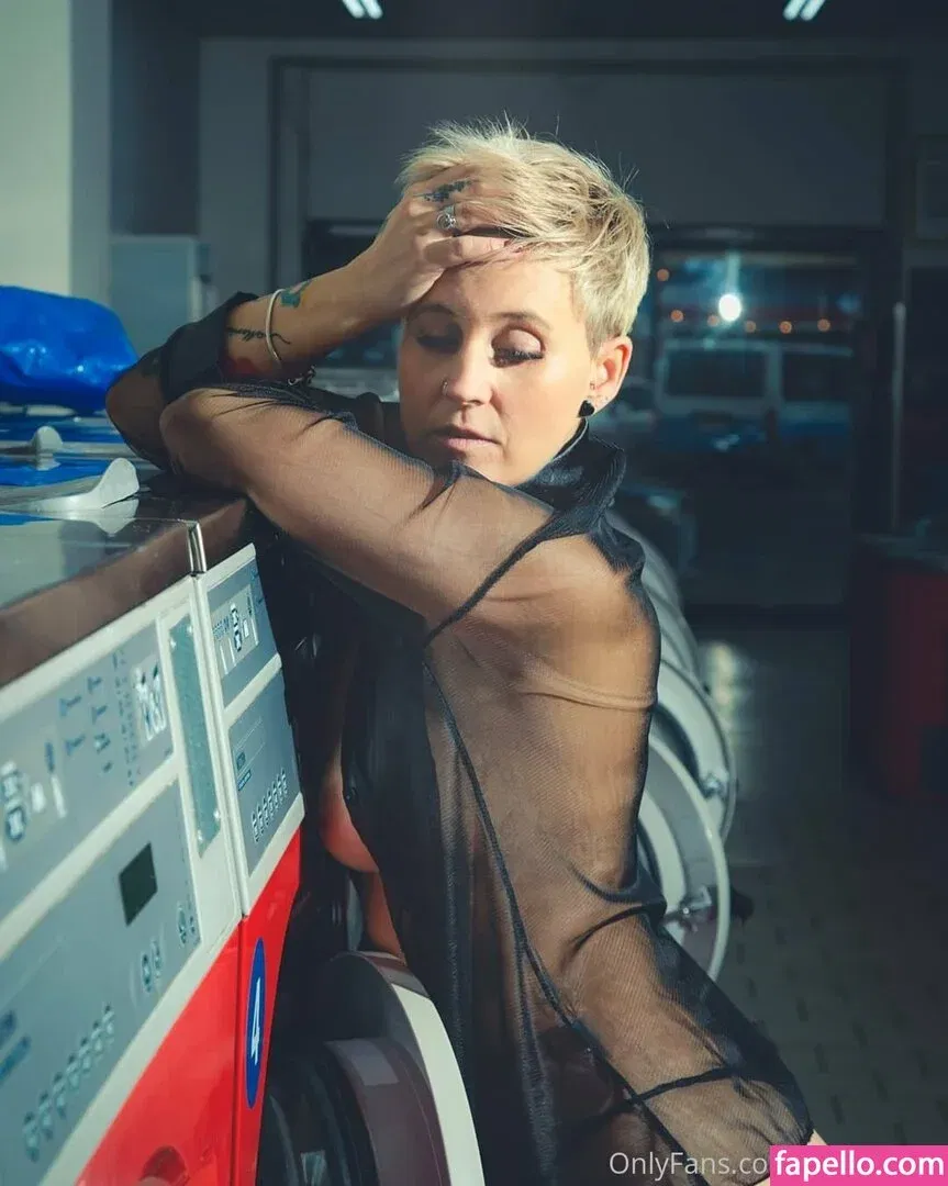 twinkipinki Onlyfans Photo Gallery 