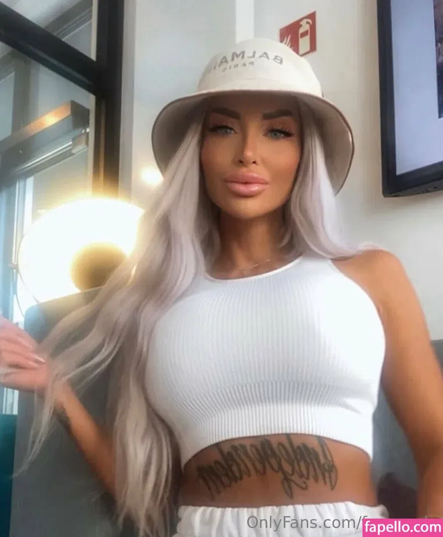 twinkipinki Onlyfans Photo Gallery 