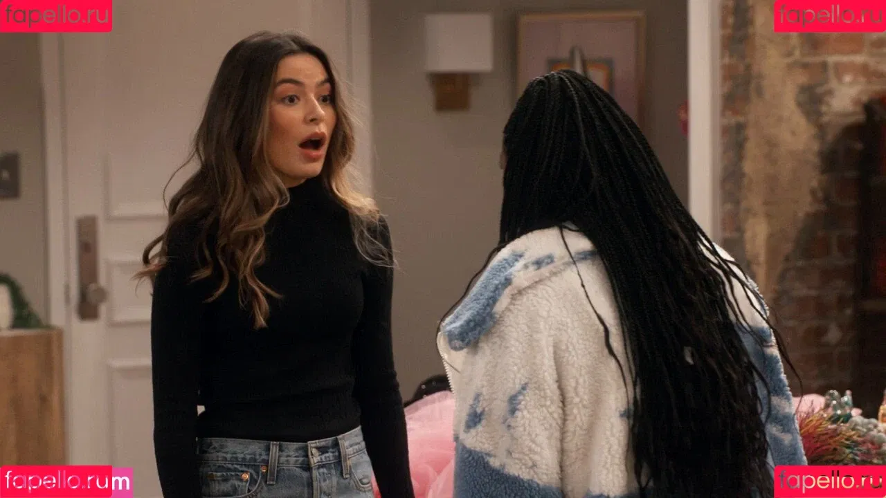 Miranda Cosgrove Onlyfans Photo Gallery 