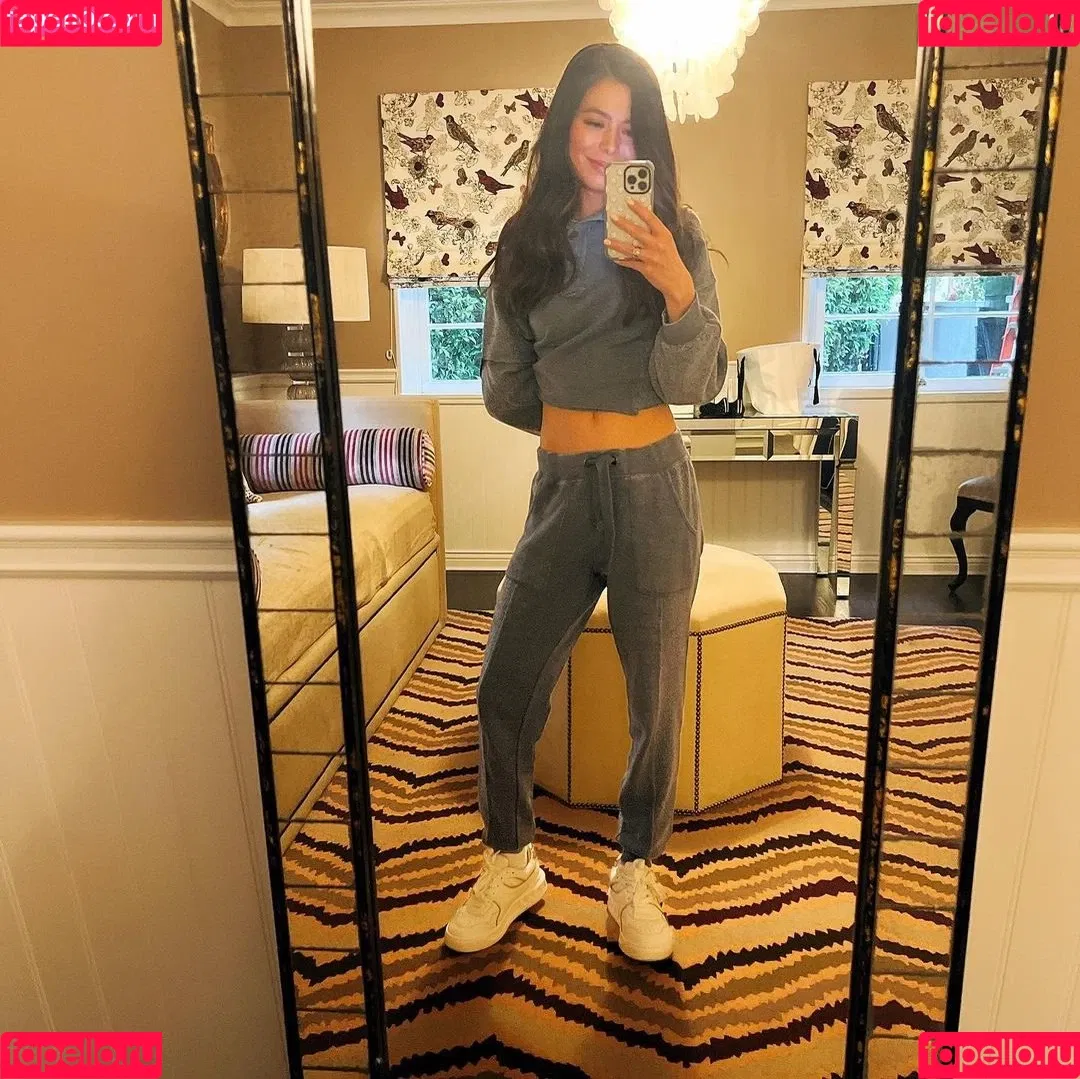 Miranda Cosgrove Onlyfans Photo Gallery 