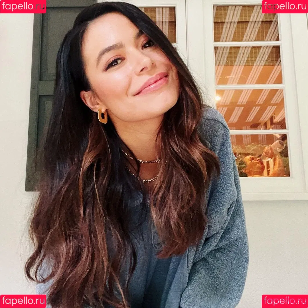 Miranda Cosgrove Onlyfans Photo Gallery 