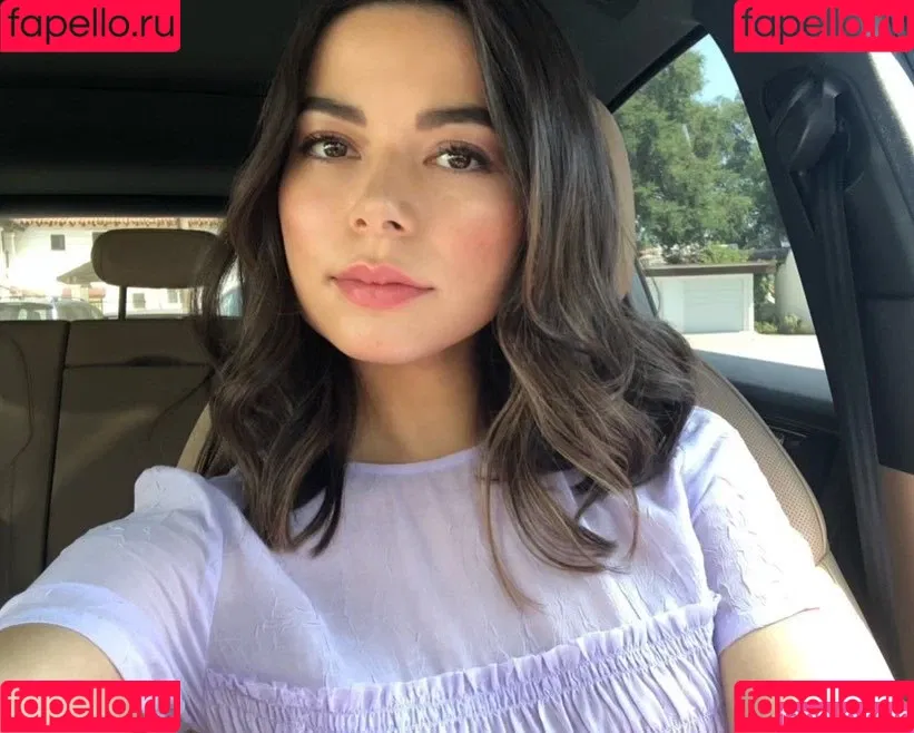 Miranda Cosgrove Onlyfans Photo Gallery 