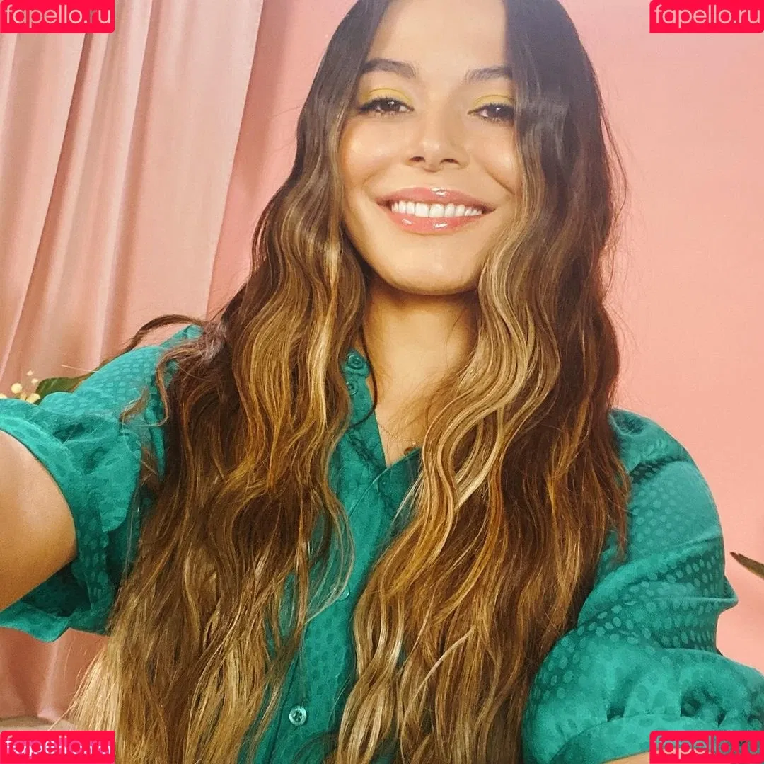 Miranda Cosgrove Onlyfans Photo Gallery 