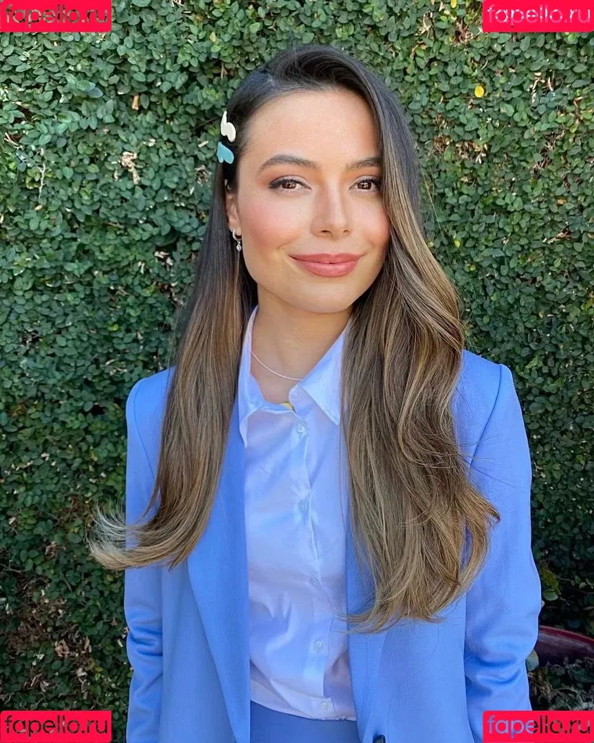 Miranda Cosgrove Onlyfans Photo Gallery 
