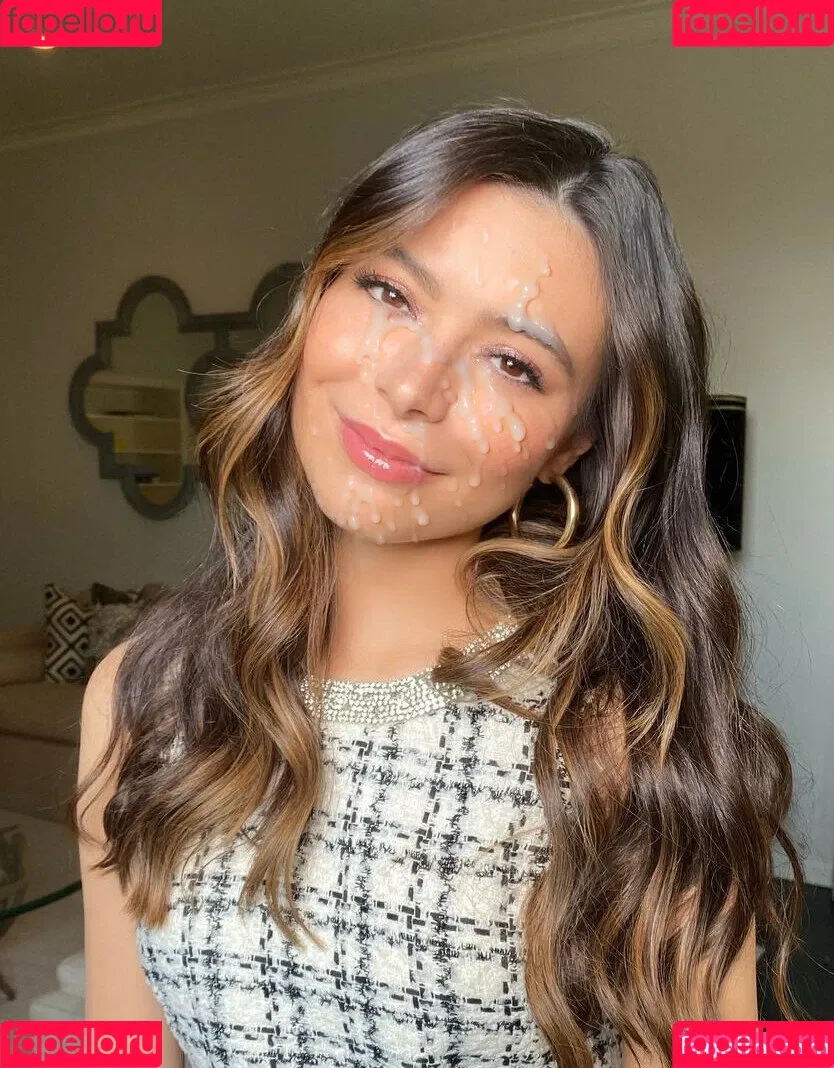 Miranda Cosgrove Onlyfans Photo Gallery 