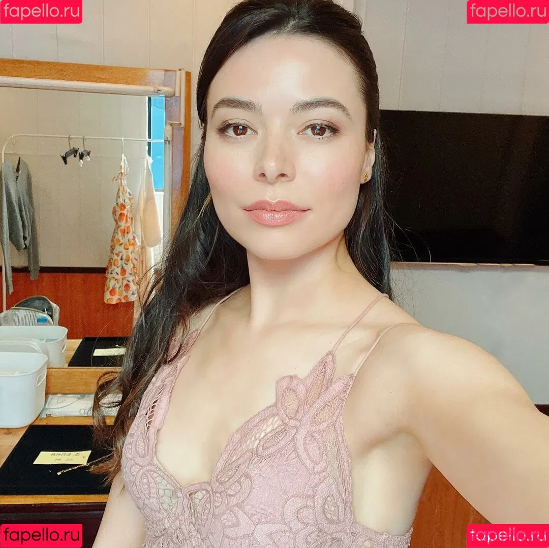 Miranda Cosgrove Onlyfans Photo Gallery 