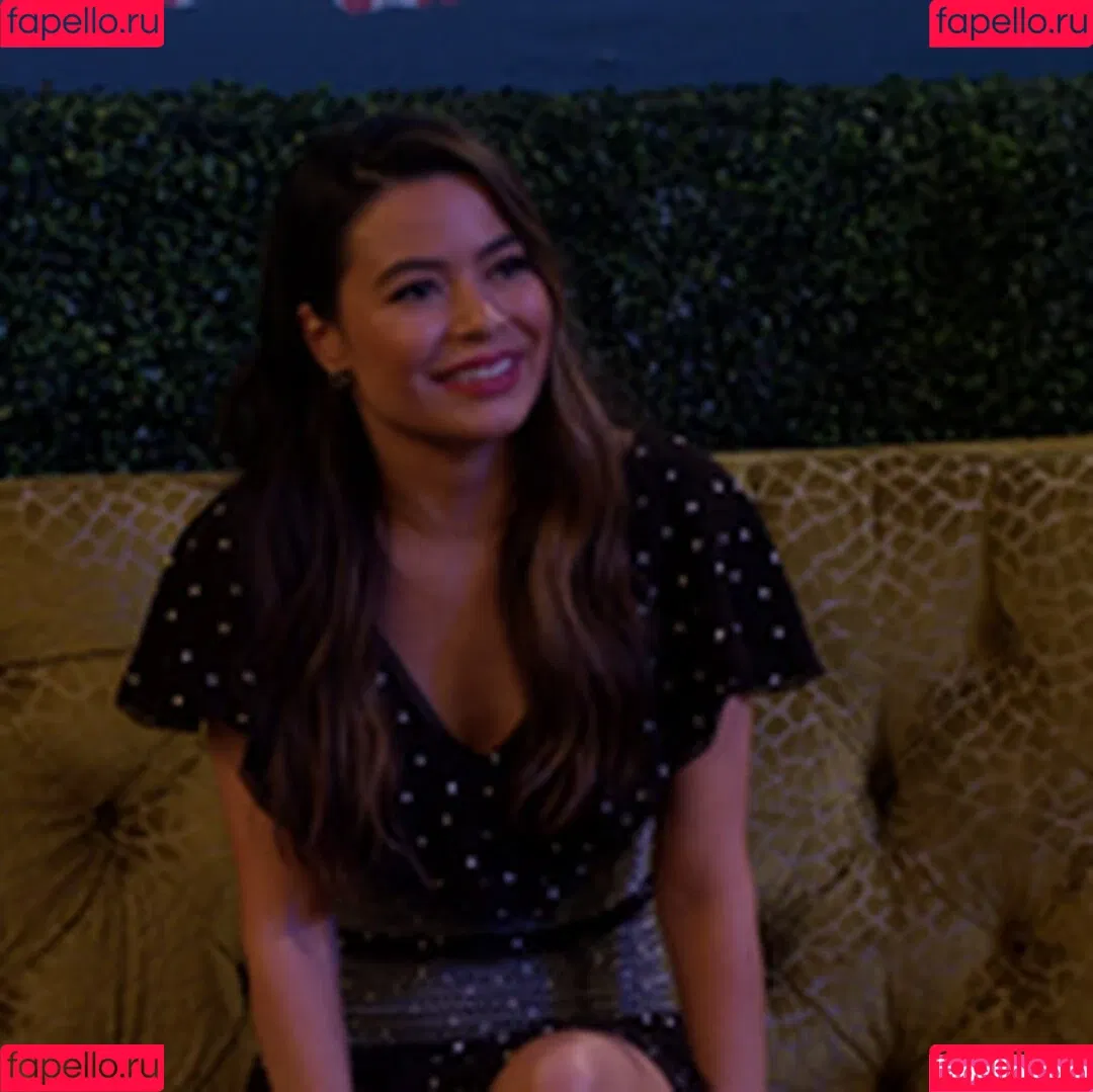 Miranda Cosgrove Onlyfans Photo Gallery 