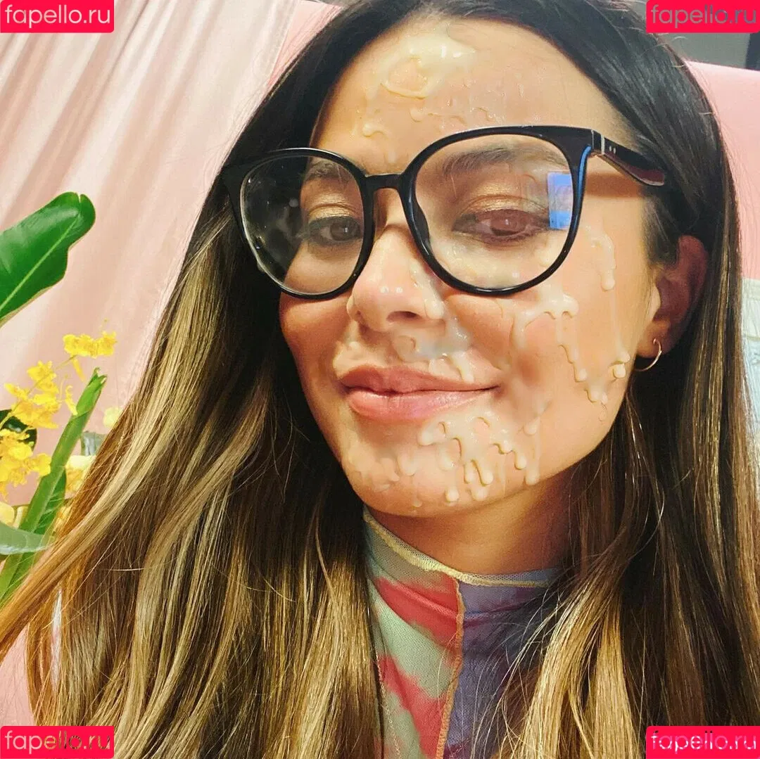 Miranda Cosgrove Onlyfans Photo Gallery 