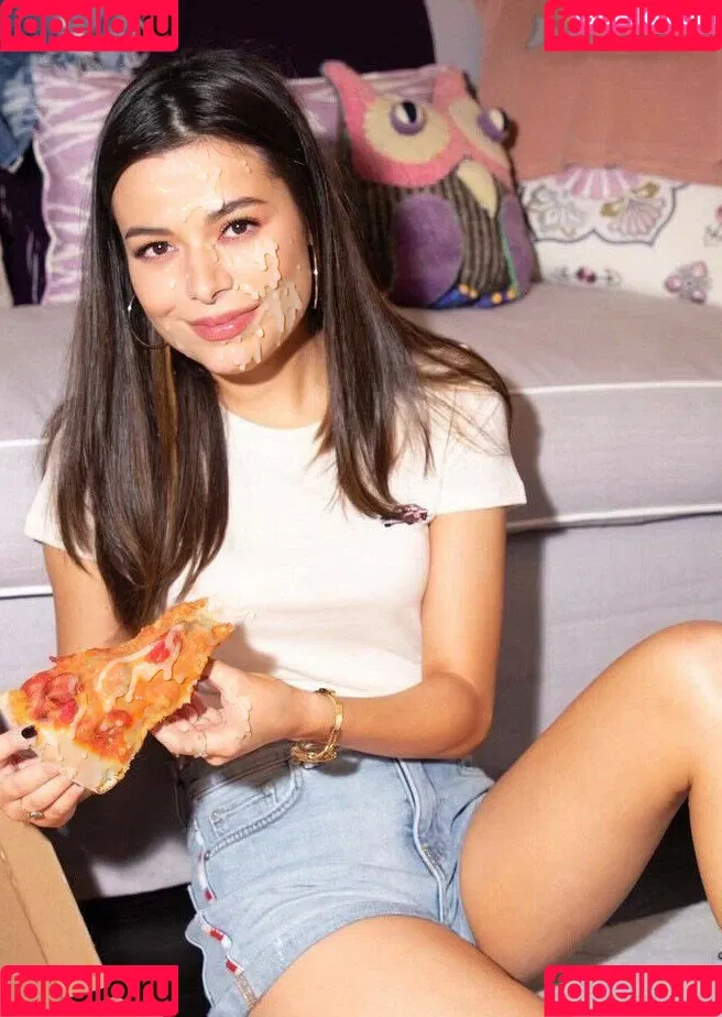 Miranda Cosgrove Onlyfans Photo Gallery 