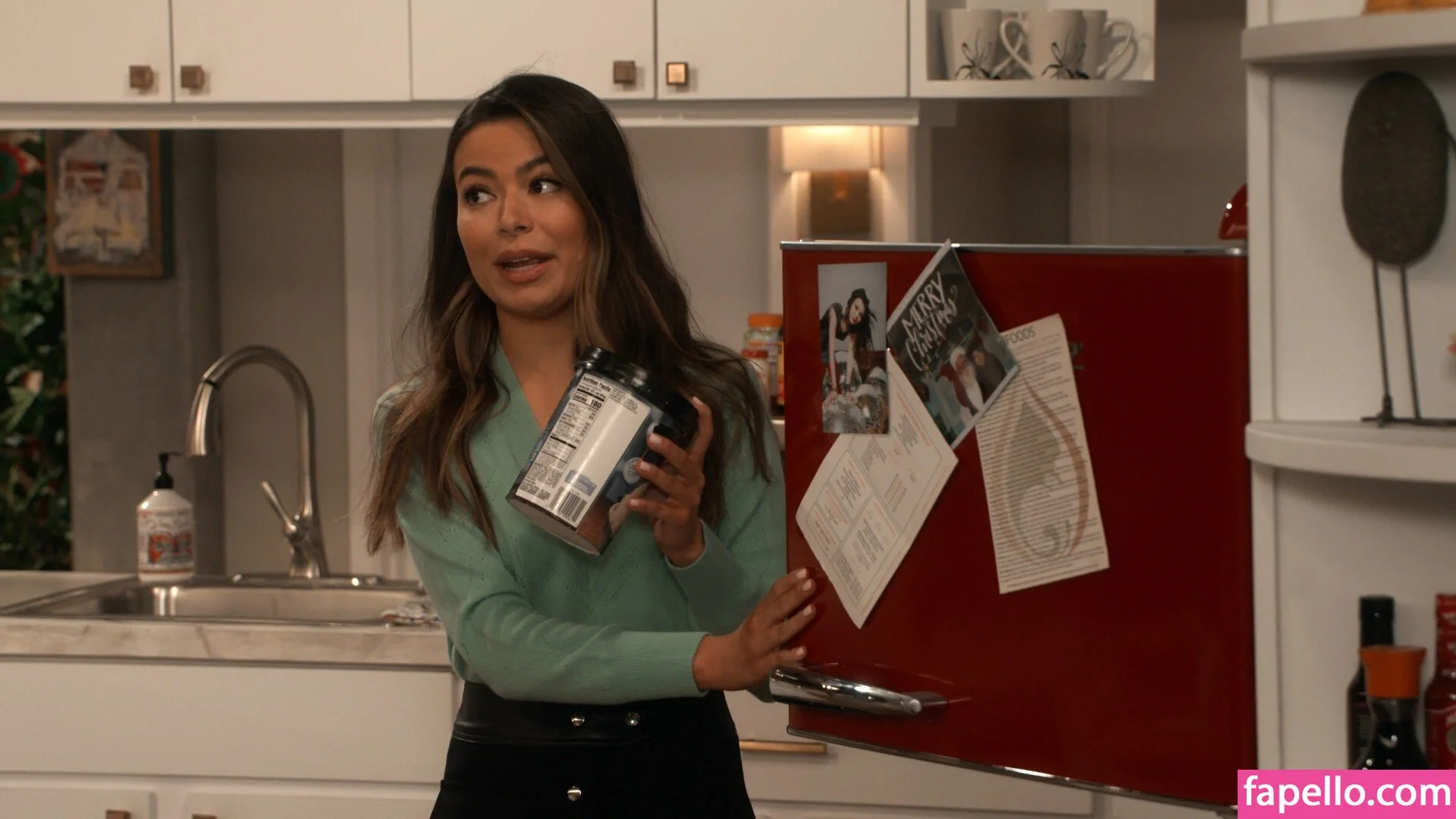 Miranda Cosgrove Onlyfans Photo Gallery 