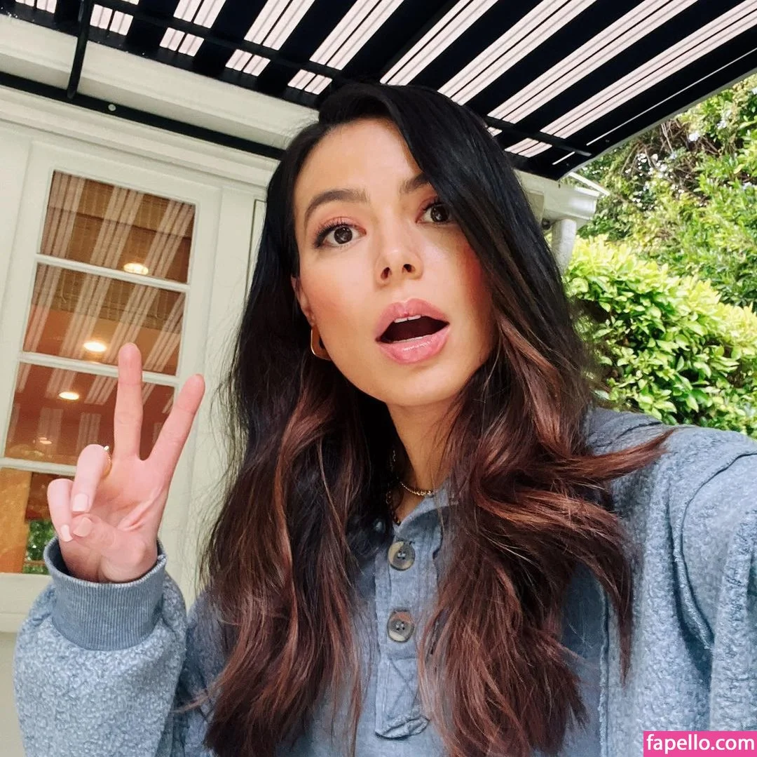 Miranda Cosgrove Onlyfans Photo Gallery 