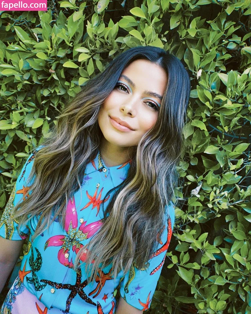 Miranda Cosgrove Onlyfans Photo Gallery 