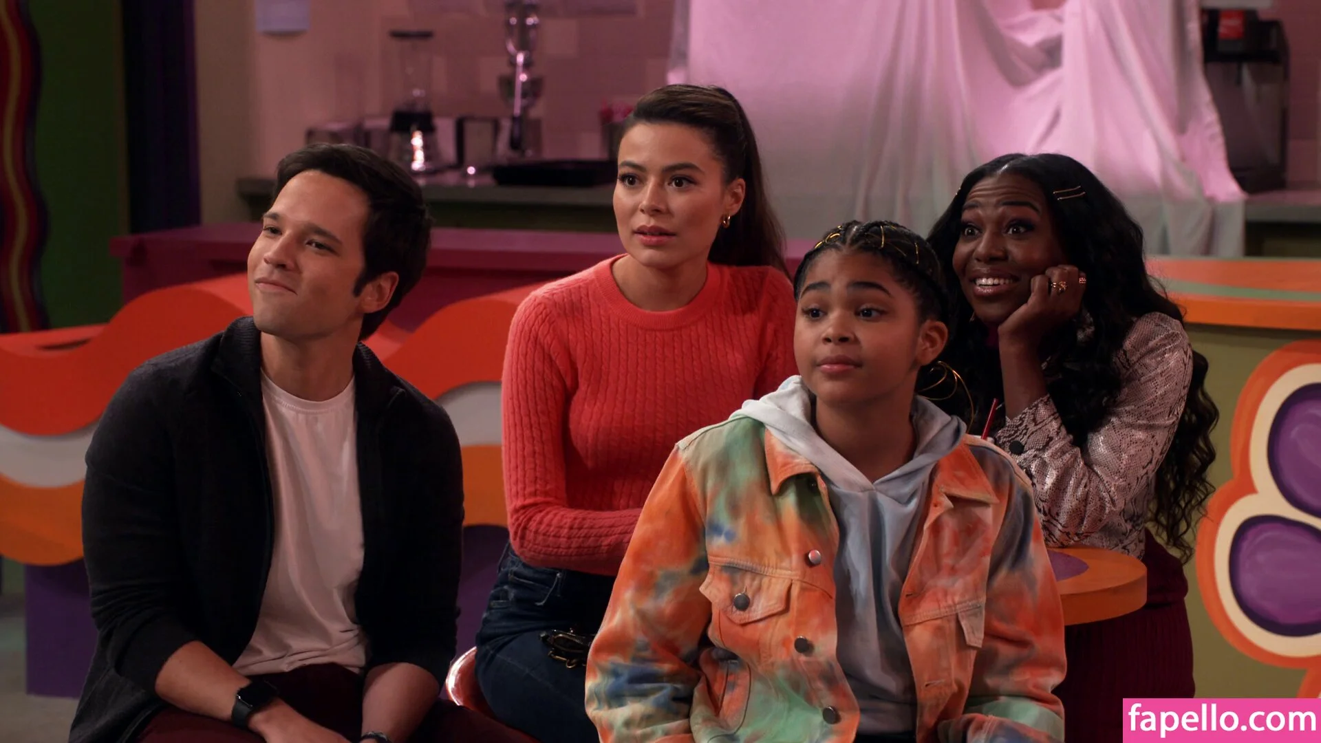 Miranda Cosgrove Onlyfans Photo Gallery 