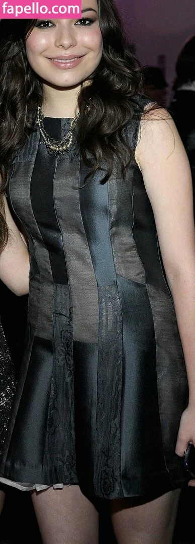 Miranda Cosgrove Onlyfans Photo Gallery 