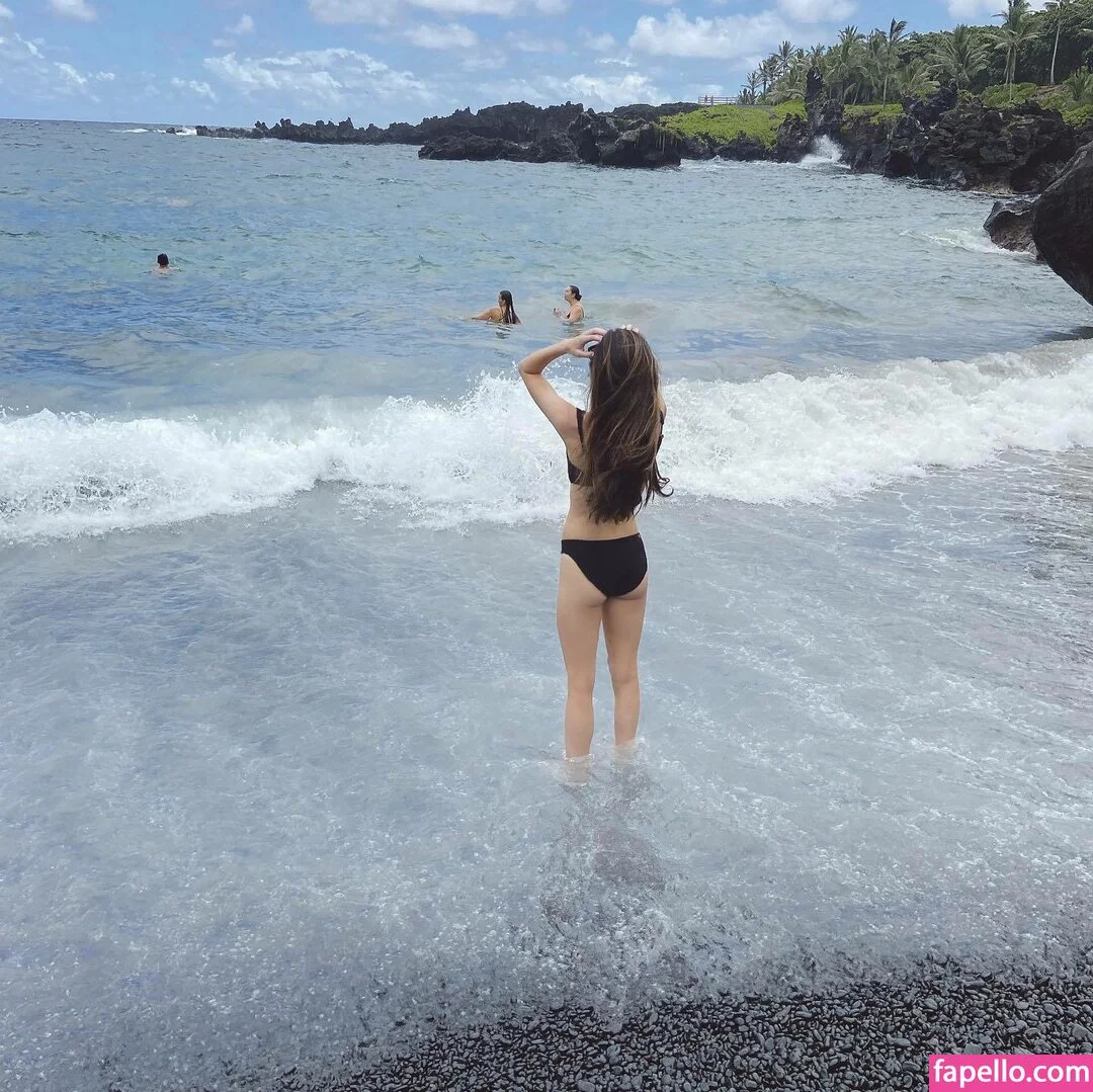 Miranda Cosgrove Onlyfans Photo Gallery 