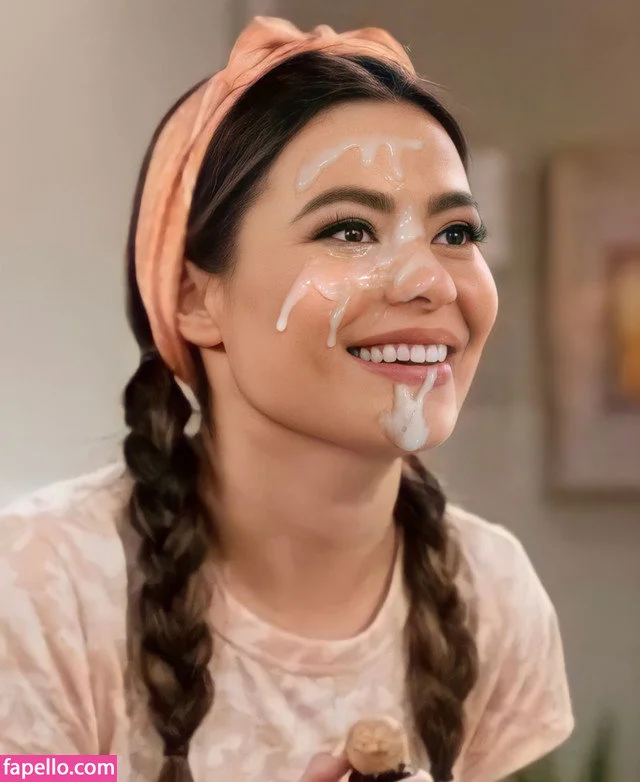 Miranda Cosgrove Onlyfans Photo Gallery 