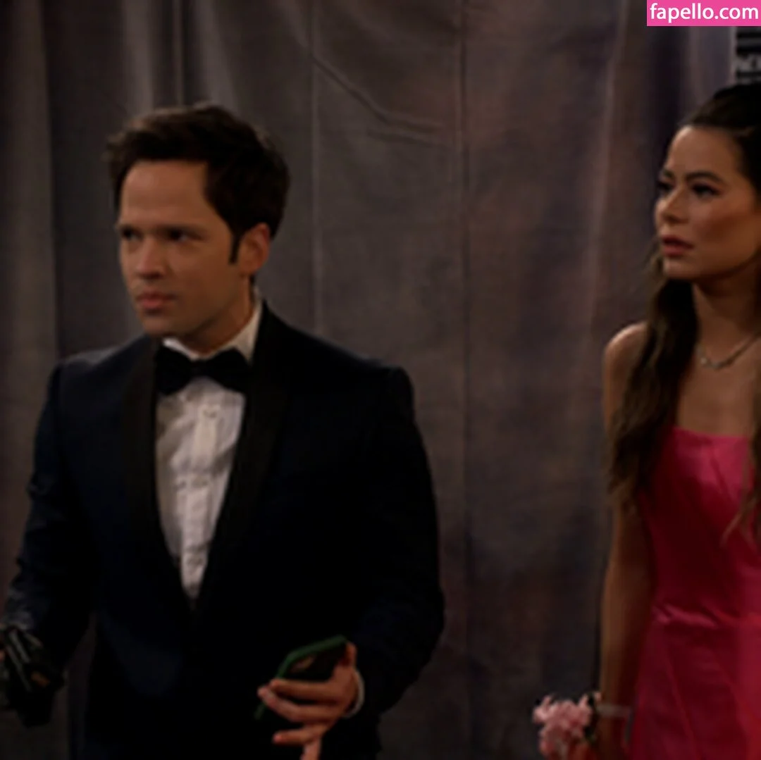 Miranda Cosgrove Onlyfans Photo Gallery 