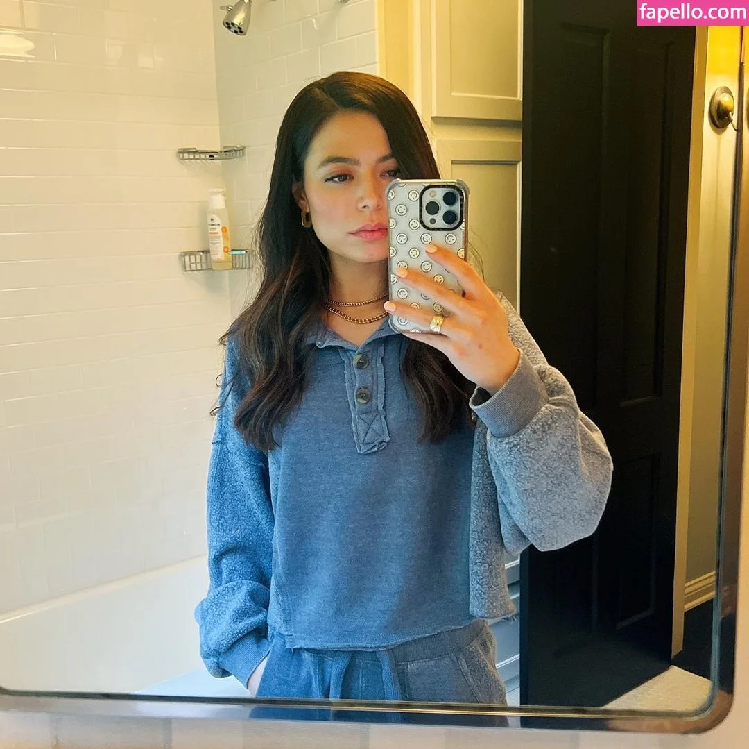 Miranda Cosgrove Onlyfans Photo Gallery 