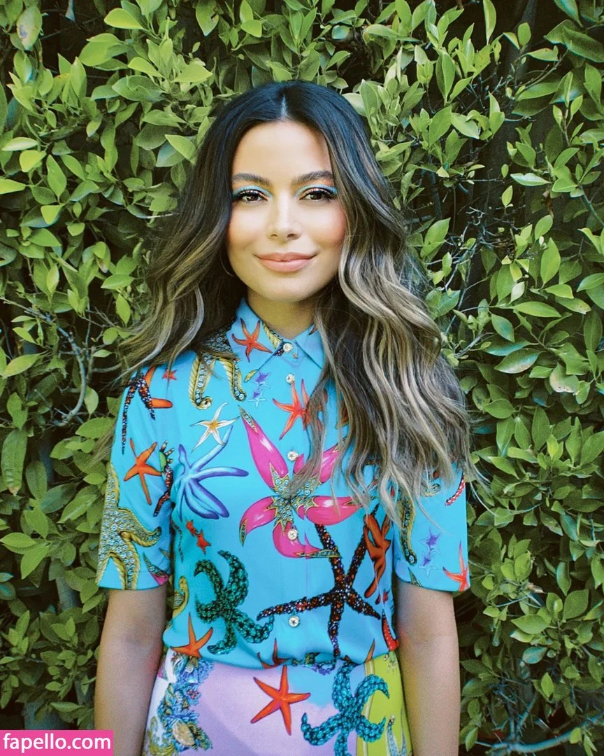 Miranda Cosgrove Onlyfans Photo Gallery 