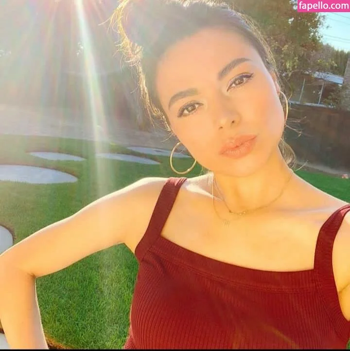 Miranda Cosgrove Onlyfans Photo Gallery 