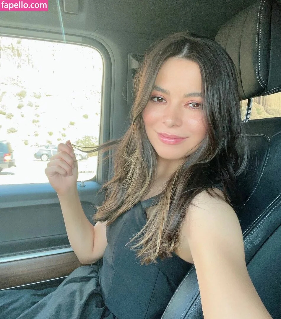 Miranda Cosgrove Onlyfans Photo Gallery 