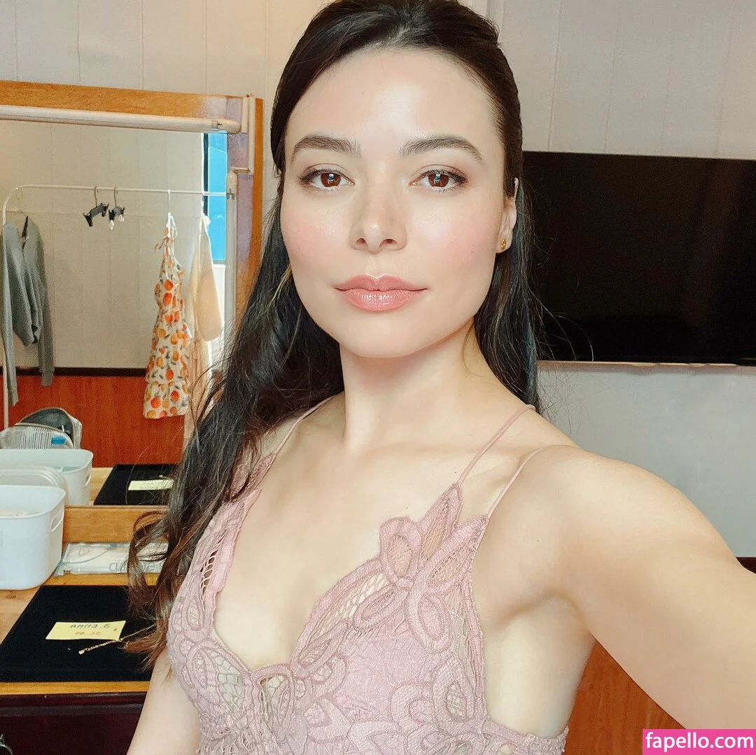 Miranda Cosgrove Onlyfans Photo Gallery 