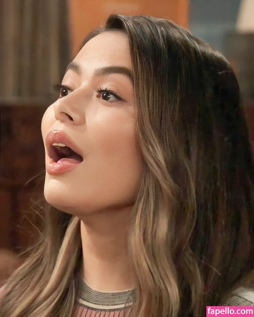 Miranda Cosgrove Onlyfans Photo Gallery 