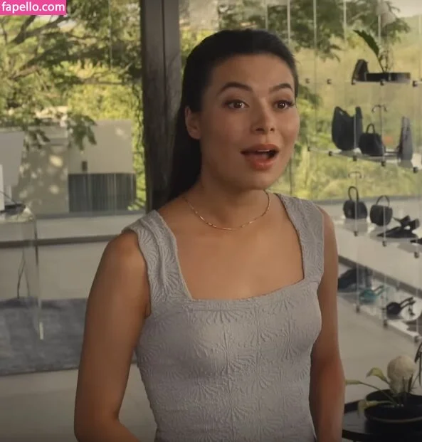 Miranda Cosgrove Onlyfans Photo Gallery 