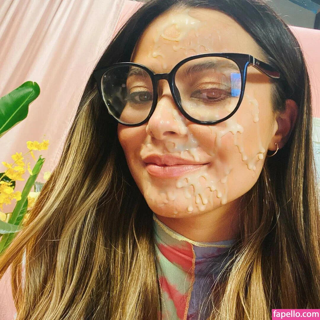 Miranda Cosgrove Onlyfans Photo Gallery 