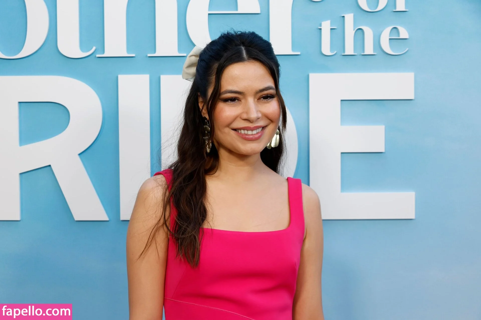 Miranda Cosgrove Onlyfans Photo Gallery 