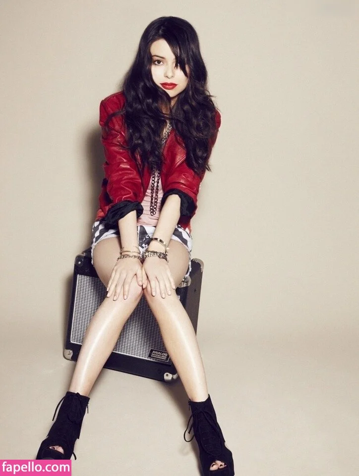 Miranda Cosgrove Onlyfans Photo Gallery 