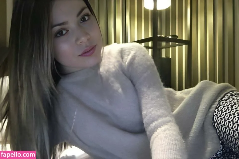 Miranda Cosgrove Onlyfans Photo Gallery 