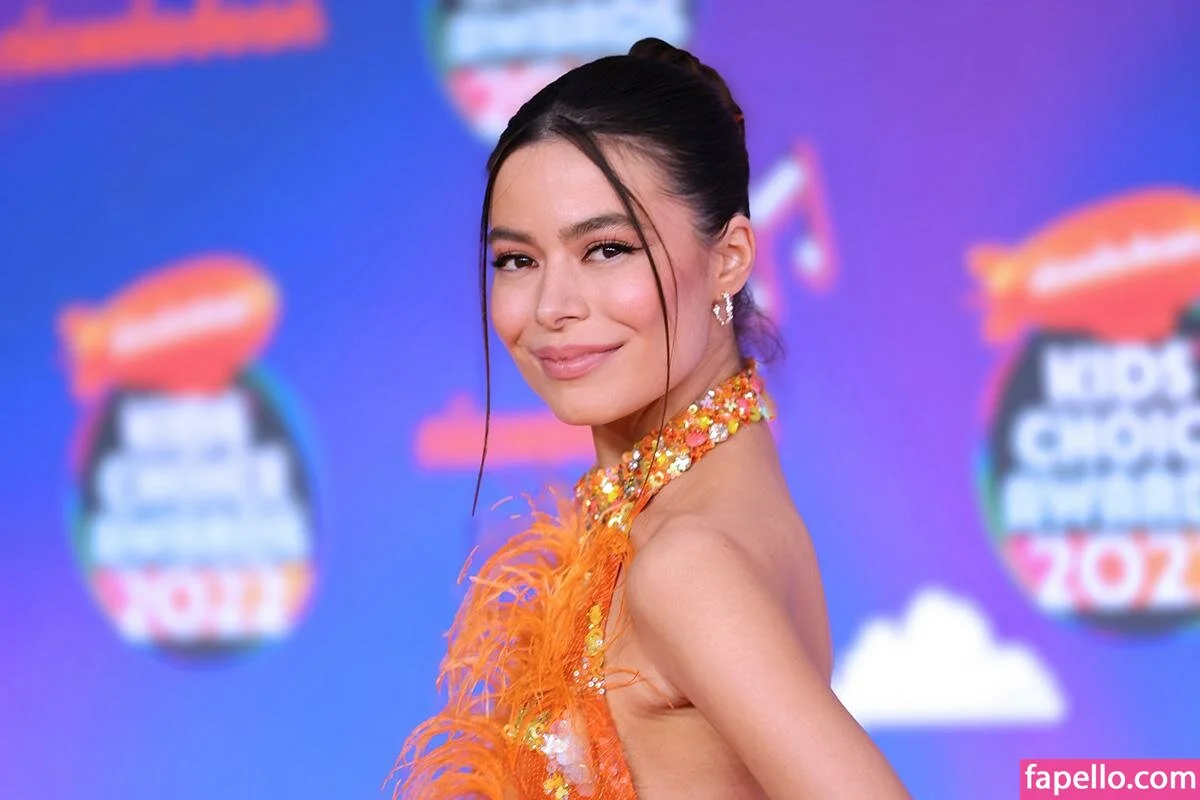 Miranda Cosgrove Onlyfans Photo Gallery 