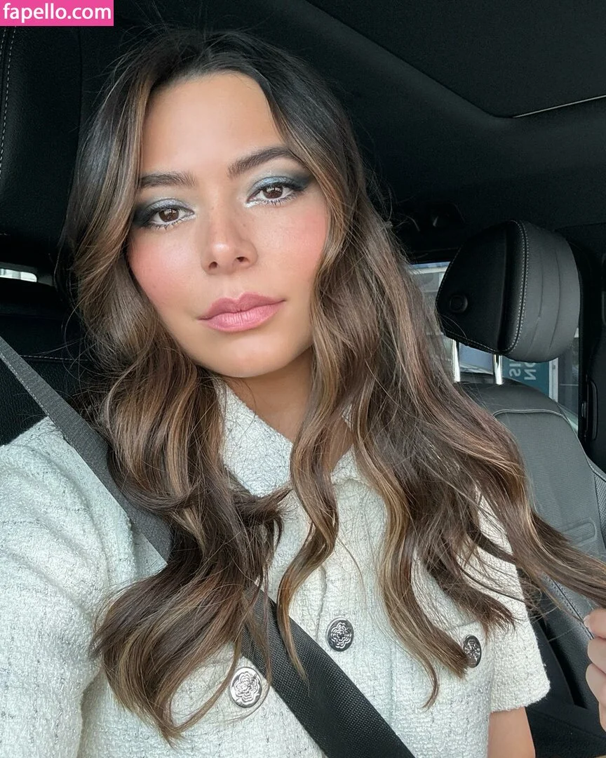 Miranda Cosgrove Onlyfans Photo Gallery 