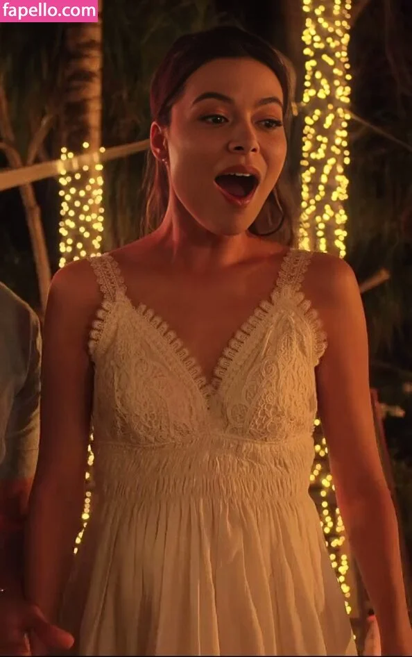 Miranda Cosgrove Onlyfans Photo Gallery 