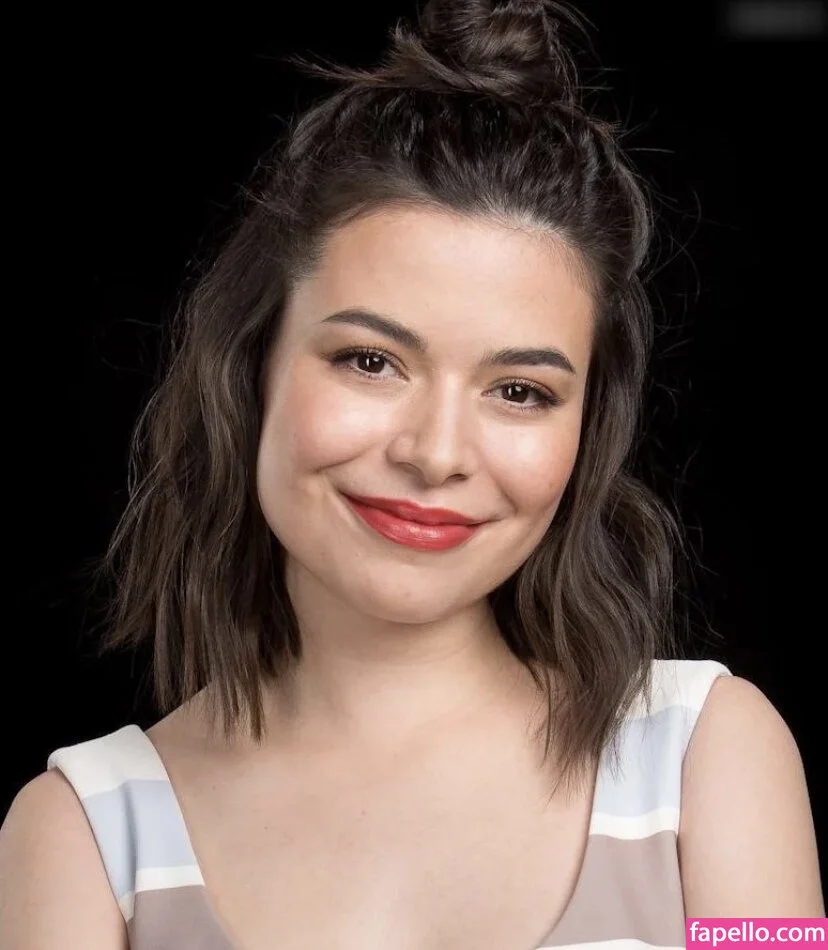 Miranda Cosgrove Onlyfans Photo Gallery 