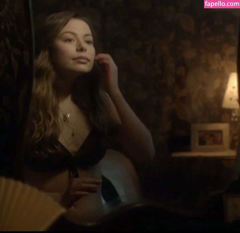 Miranda Cosgrove Onlyfans Photo Gallery 