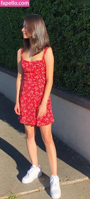 Miranda Cosgrove Onlyfans Photo Gallery 