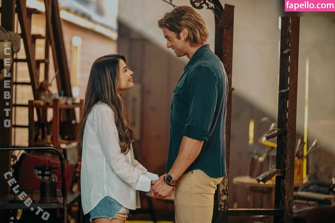 Miranda Cosgrove Onlyfans Photo Gallery 