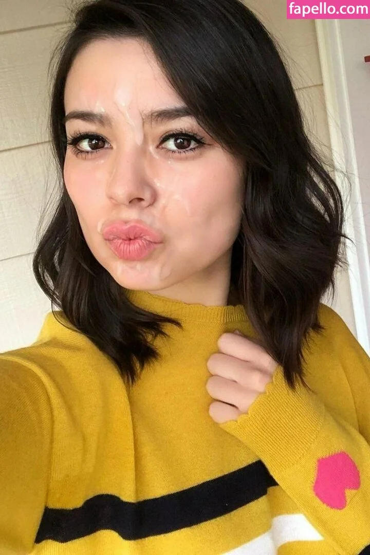 Miranda Cosgrove Onlyfans Photo Gallery 