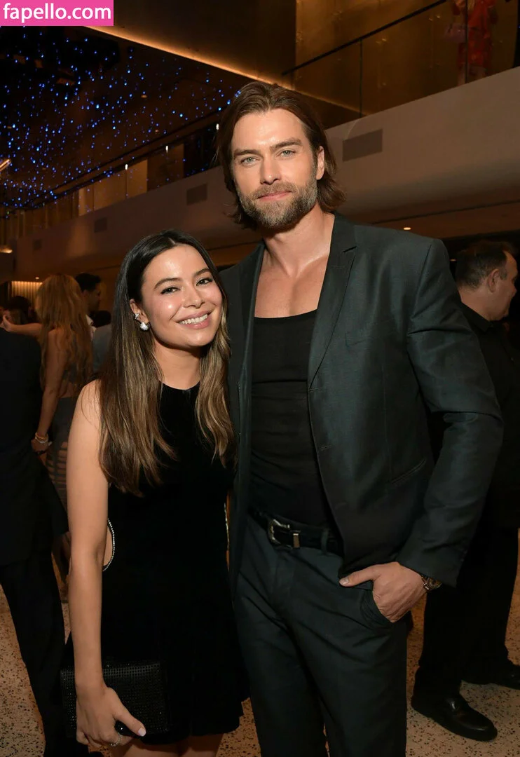 Miranda Cosgrove Onlyfans Photo Gallery 