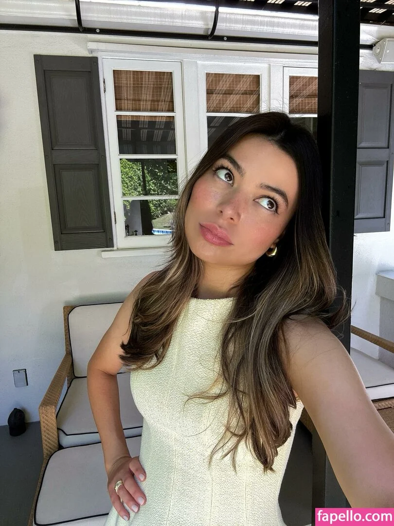 Miranda Cosgrove Onlyfans Photo Gallery 