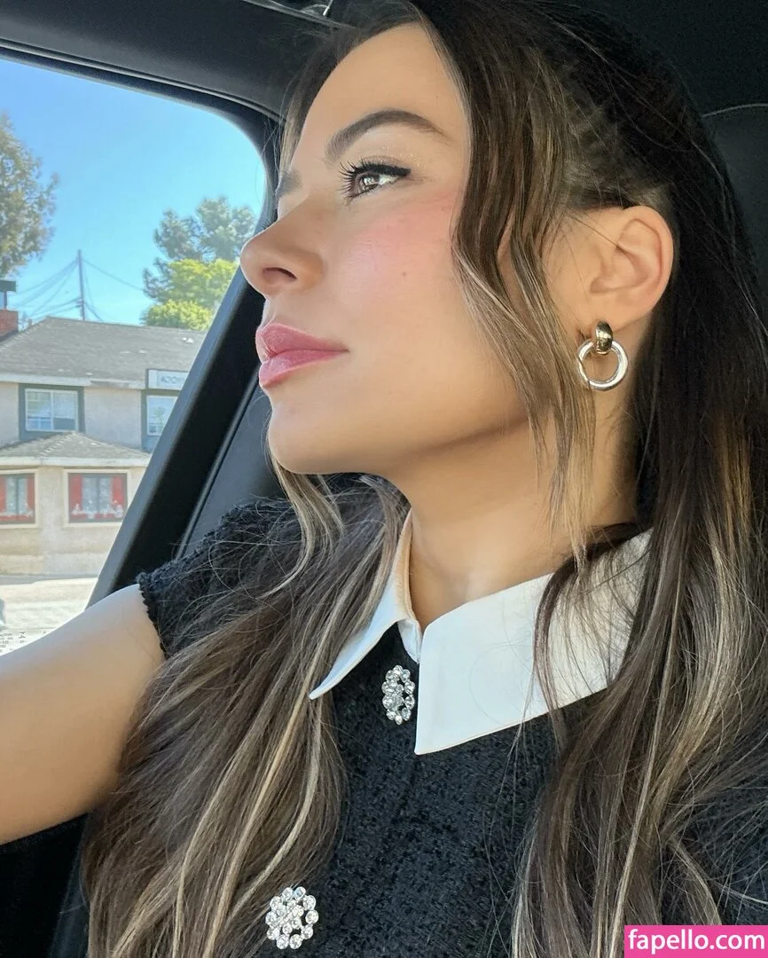 Miranda Cosgrove Onlyfans Photo Gallery 
