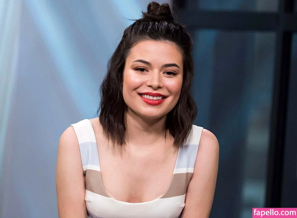 Miranda Cosgrove Onlyfans Photo Gallery 