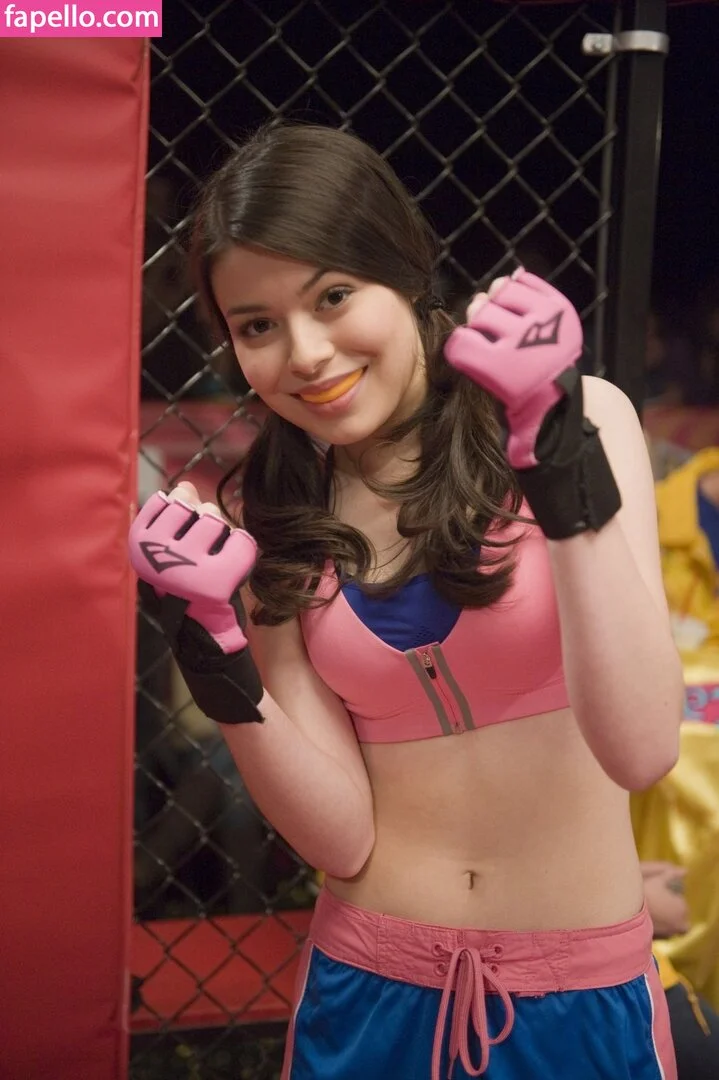 Miranda Cosgrove Onlyfans Photo Gallery 