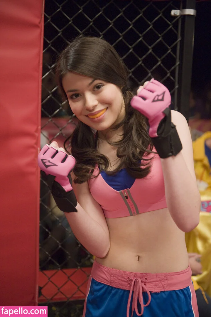 Miranda Cosgrove Onlyfans Photo Gallery 